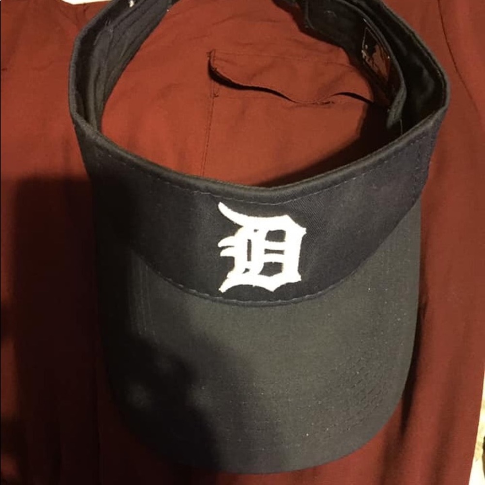 Never Wore Nike Visor